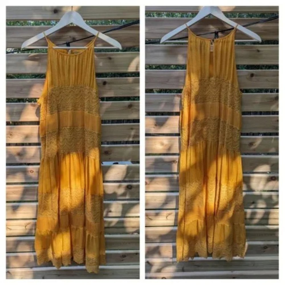 HD in Paris sleeveless yellow midi dress M